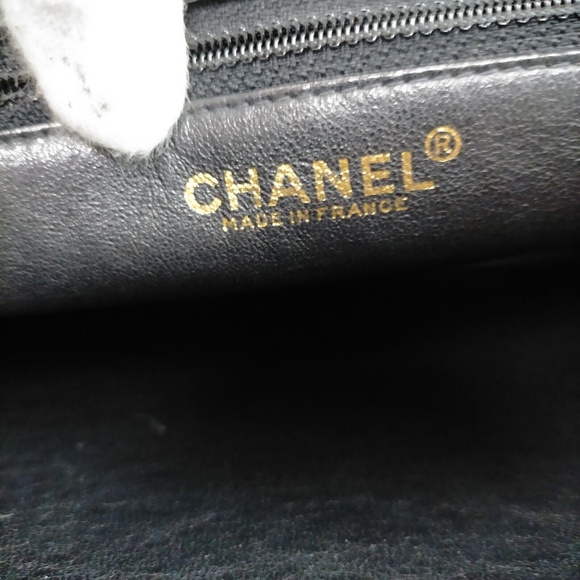 Chanel Shoulder Bag Black Leather - Picture 7 of 9